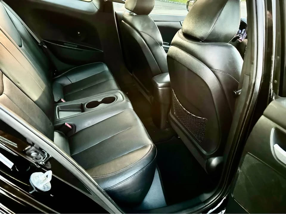 2014 Hyundai Veloster - Image 5 of 11