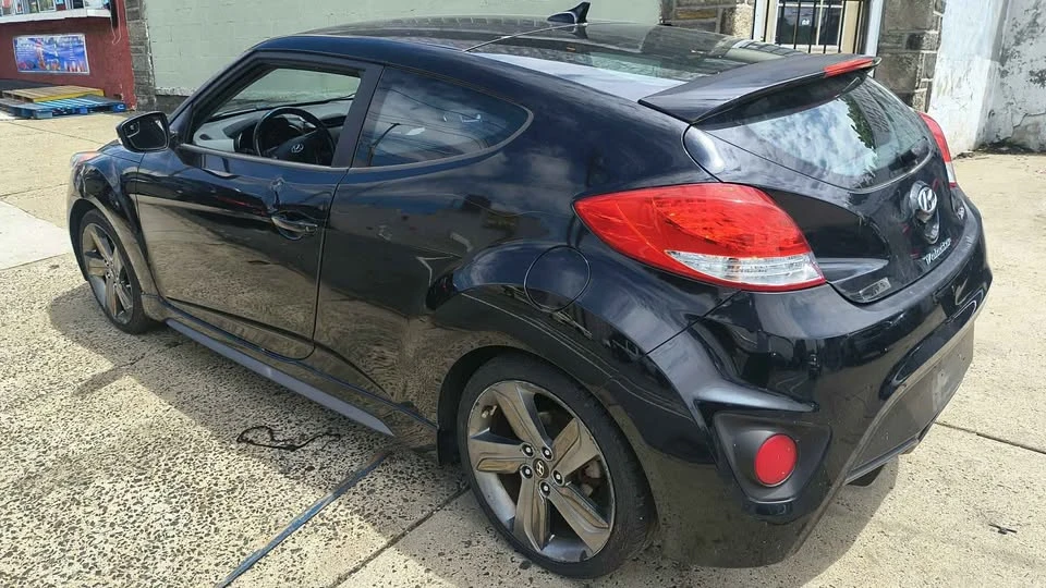 2014 Hyundai Veloster - Image 12 of 19