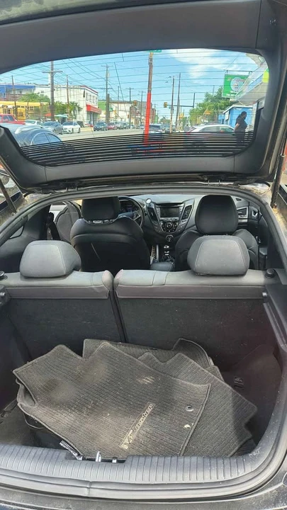 2014 Hyundai Veloster - Image 16 of 19