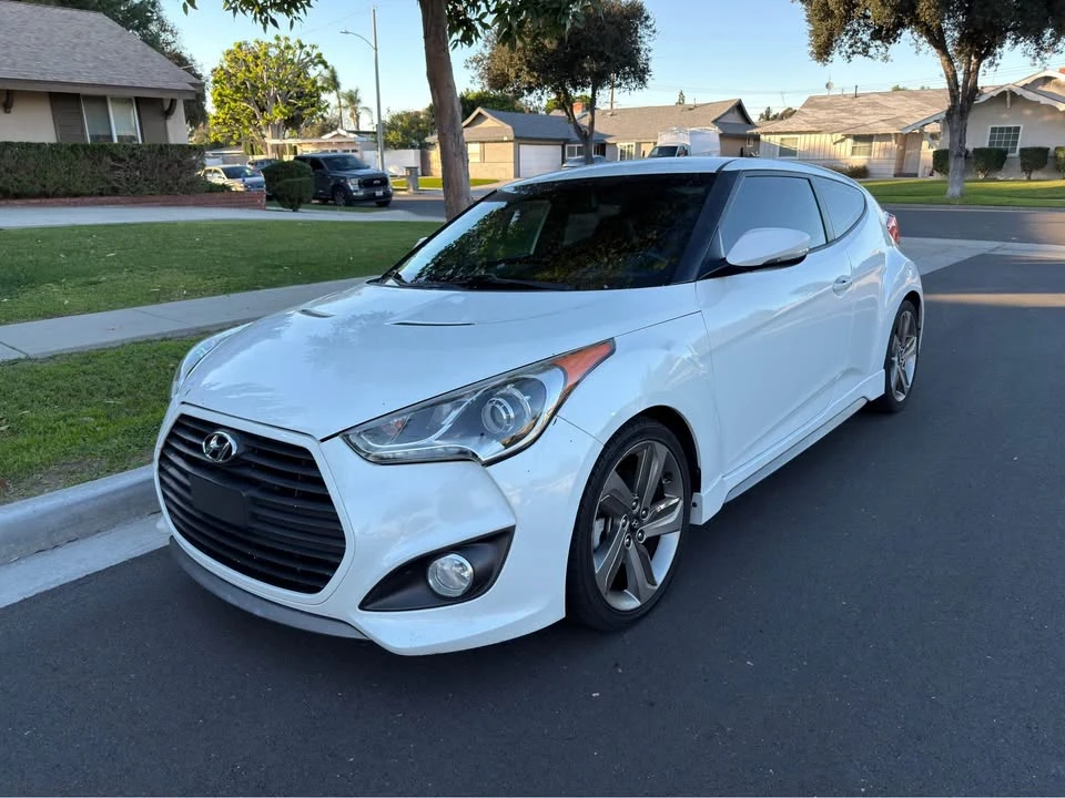 2014 Hyundai Veloster - Image 2 of 6