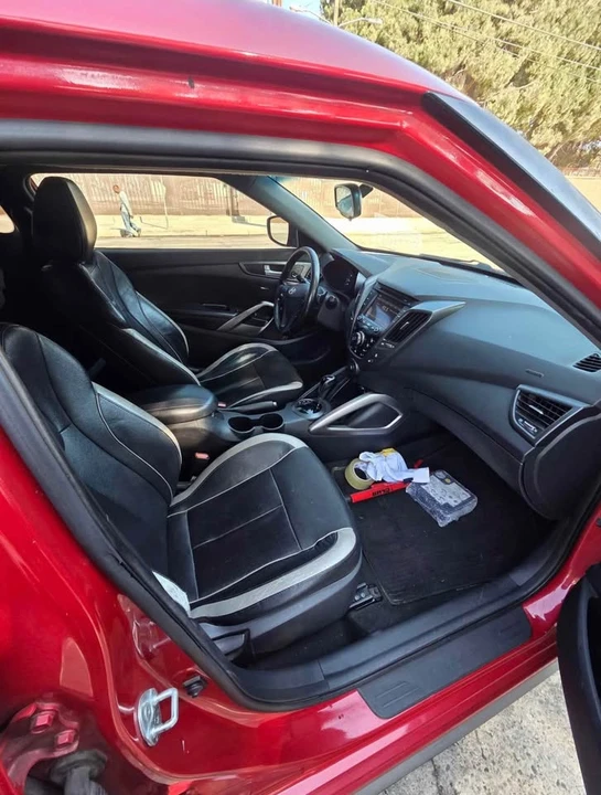 2014 Hyundai Veloster - Image 7 of 8