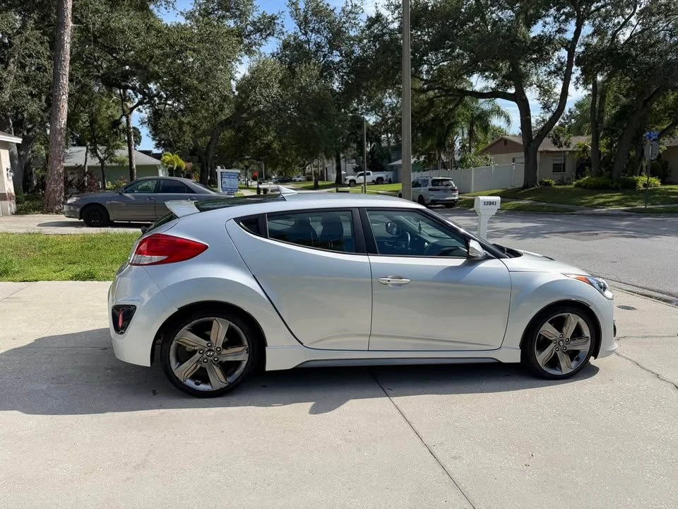 2014 Hyundai Veloster - Image 5 of 9