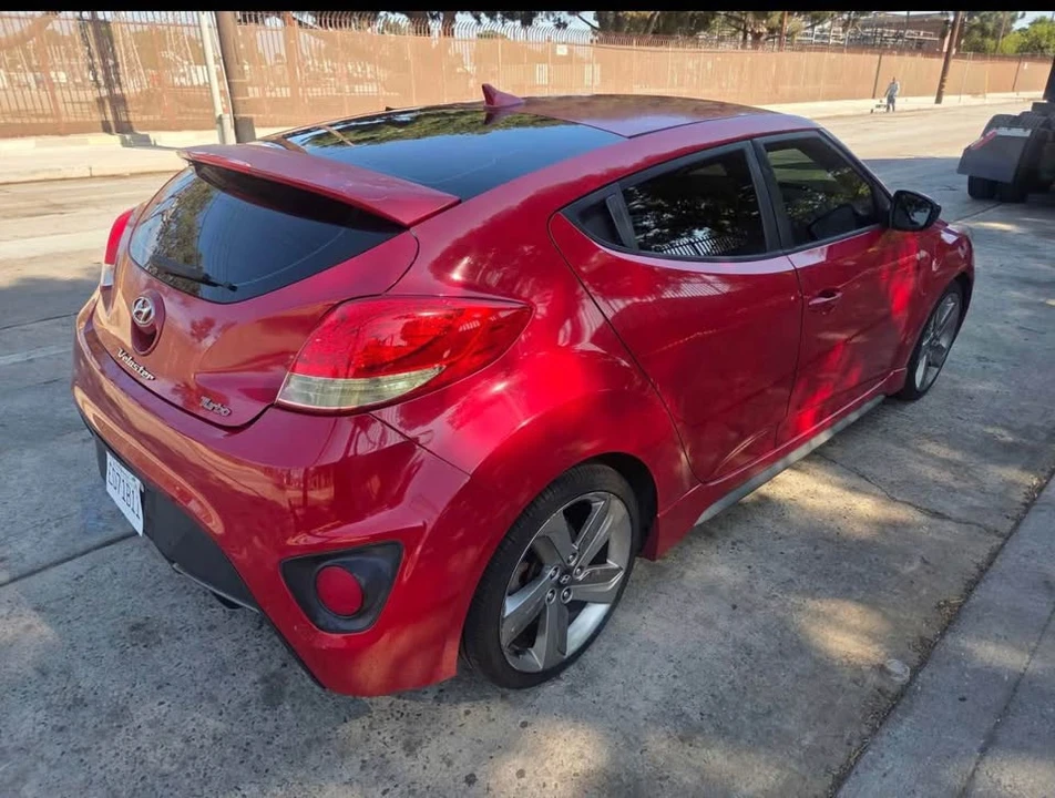 2014 Hyundai Veloster - Image 5 of 8