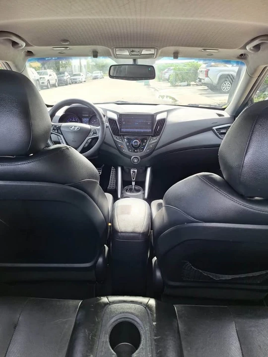 2014 Hyundai Veloster - Image 6 of 10