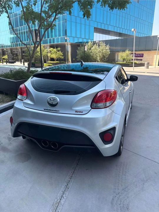 2014 Hyundai Veloster - Image 4 of 9