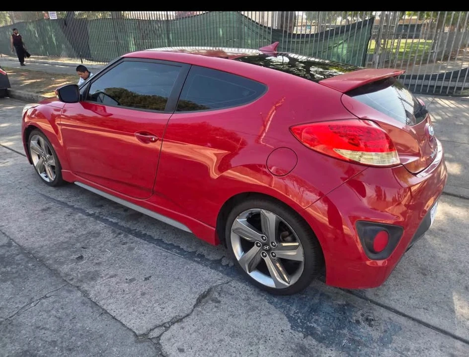 2014 Hyundai Veloster - Image 4 of 8