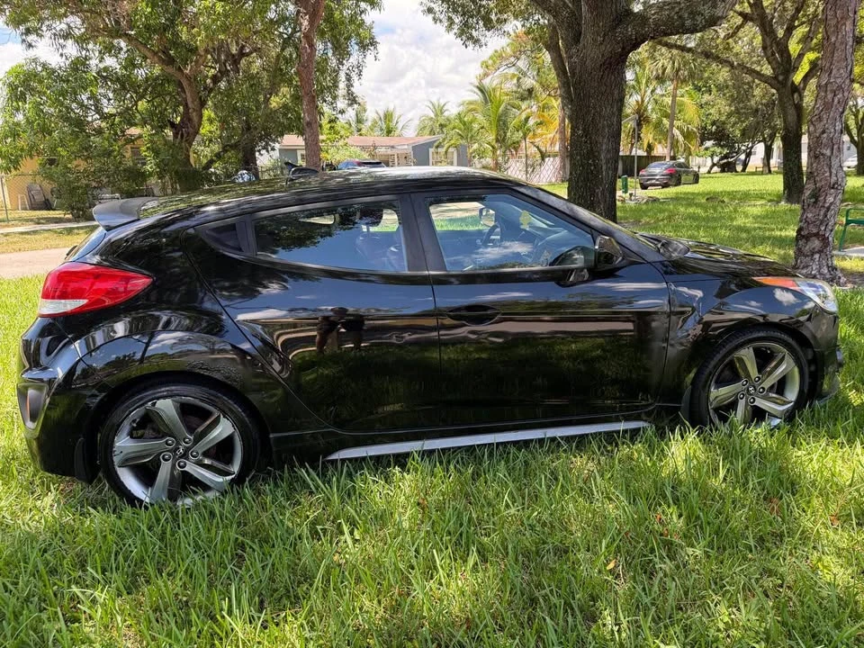 2014 Hyundai Veloster - Image 18 of 20