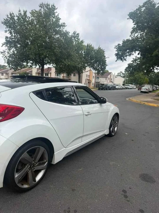2014 Hyundai Veloster - Image 11 of 13