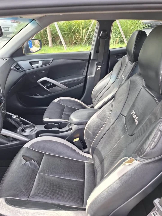 2014 Hyundai Veloster - Image 7 of 10