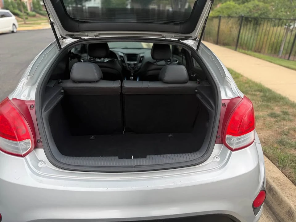 2014 Hyundai Veloster - Image 14 of 17