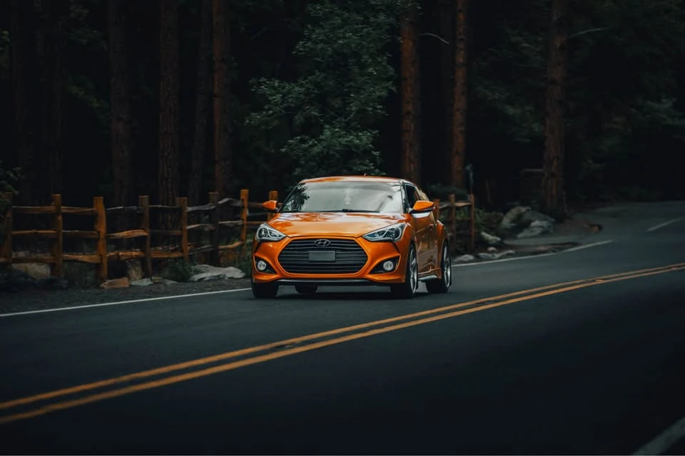 2014 Hyundai Veloster - Image 2 of 15
