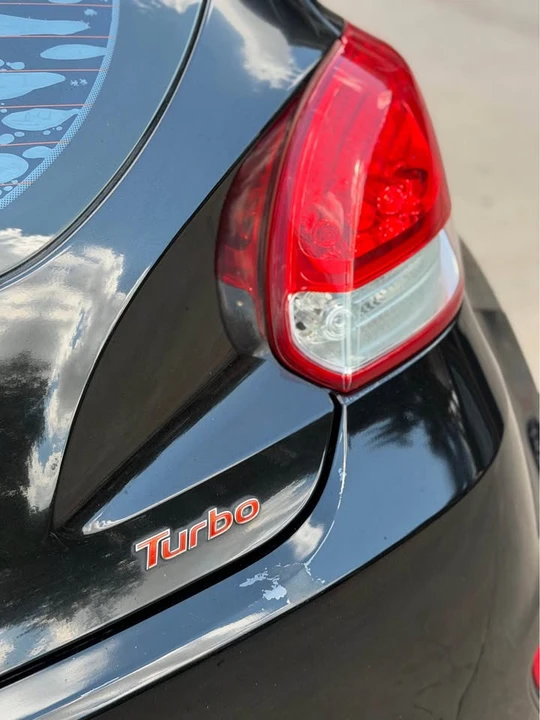 2014 Hyundai Veloster - Image 7 of 19