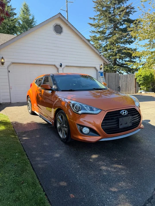 2014 Hyundai Veloster - Image 2 of 9