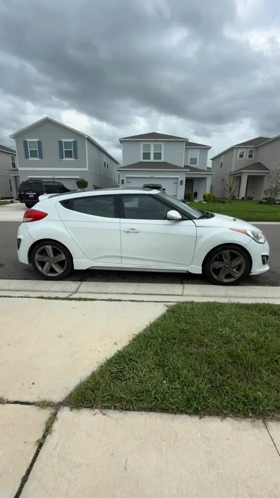 2014 Hyundai Veloster - Image 3 of 9