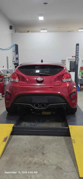 2014 Hyundai Veloster - Image 2 of 6