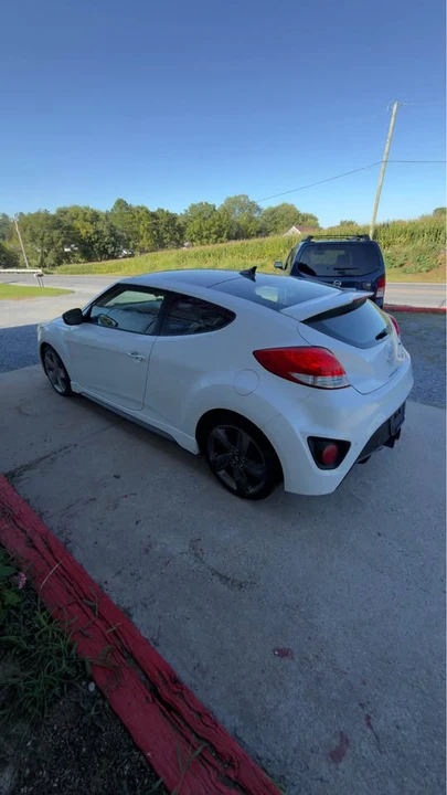 2014 Hyundai Veloster - Image 4 of 12