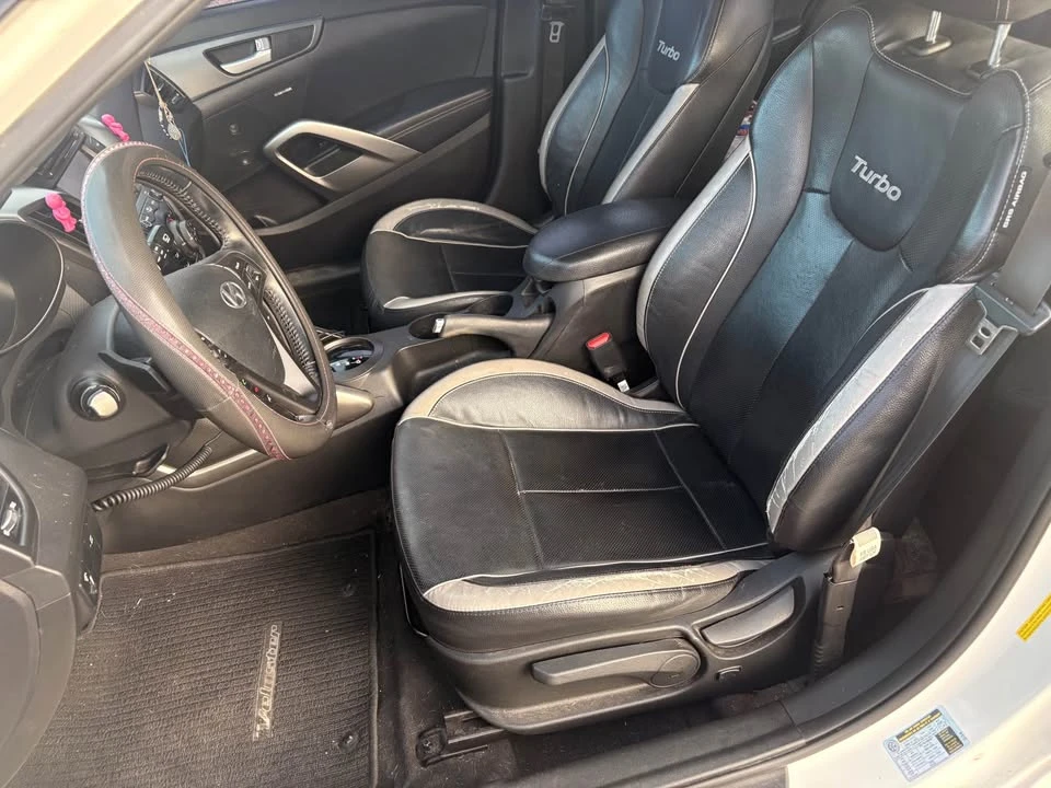 2014 Hyundai Veloster - Image 4 of 6