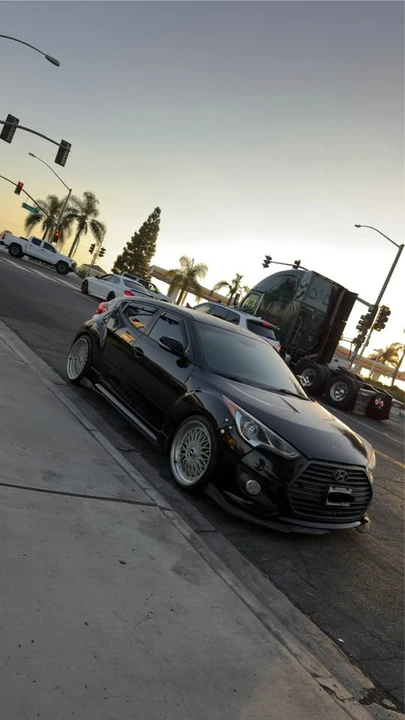 2014 Hyundai Veloster - Image 5 of 6