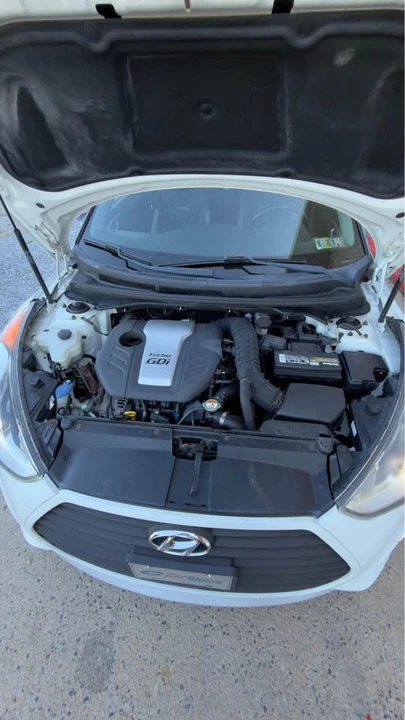 2014 Hyundai Veloster - Image 8 of 12