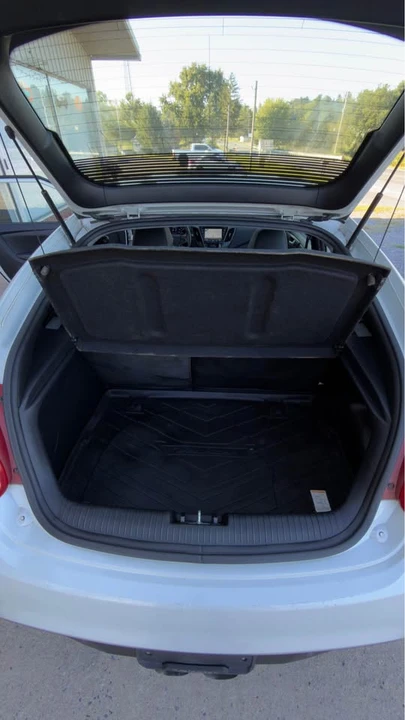 2014 Hyundai Veloster - Image 9 of 12