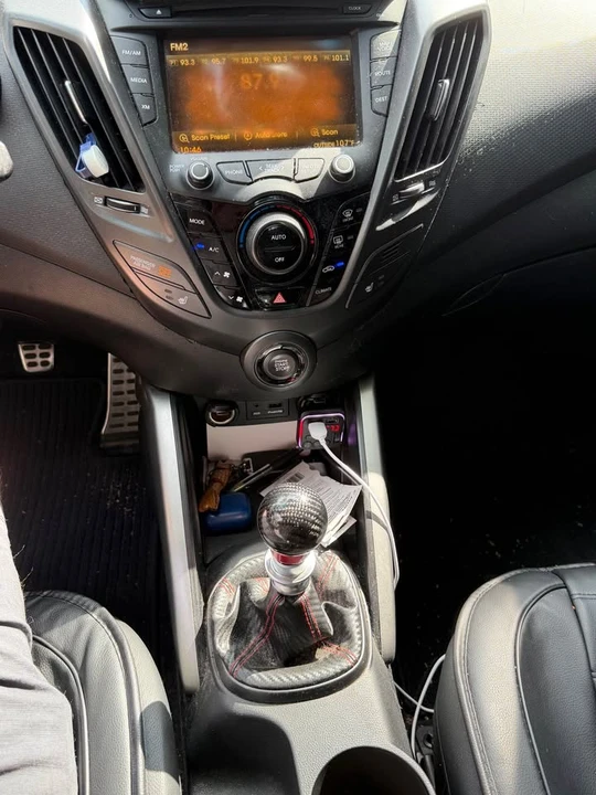 2014 Hyundai Veloster - Image 8 of 10
