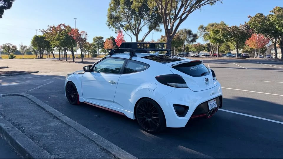 2014 Hyundai Veloster - Image 2 of 13