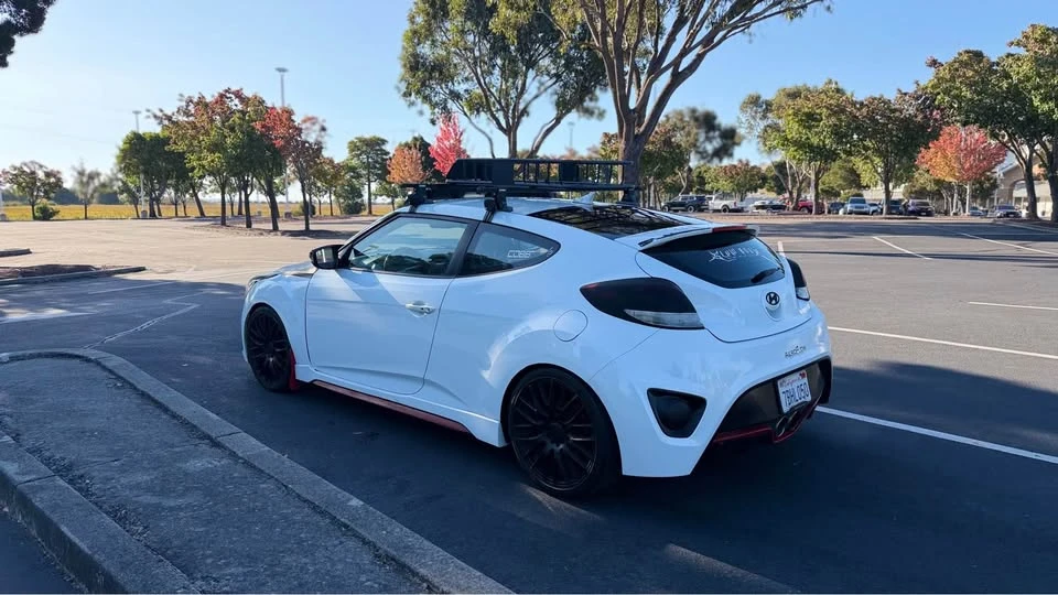 2014 Hyundai Veloster - Image 2 of 11