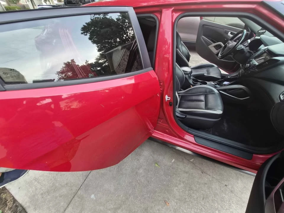 2014 Hyundai Veloster - Image 8 of 18