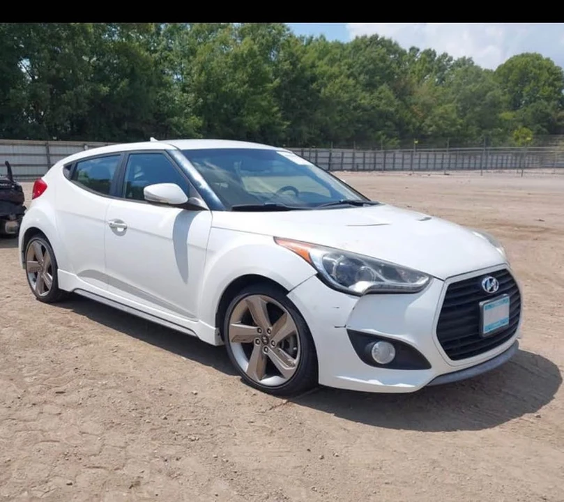 2014 Hyundai Veloster - Image 3 of 4