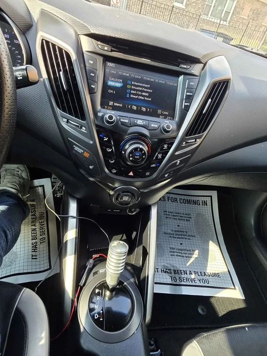2014 Hyundai Veloster - Image 13 of 14