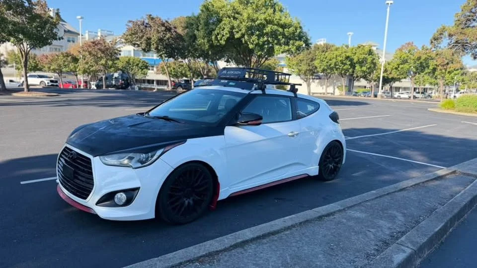 2014 Hyundai Veloster - Image 2 of 10
