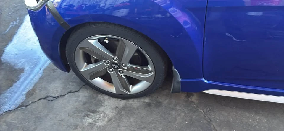 2014 Hyundai Veloster - Image 5 of 10