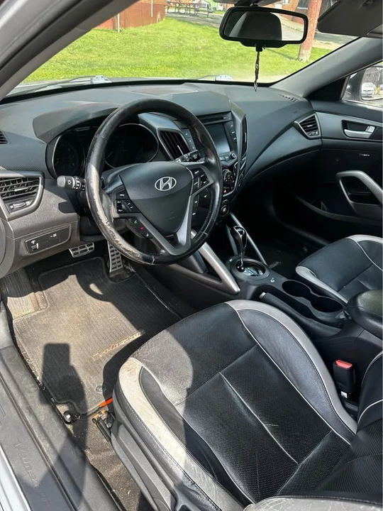 2014 Hyundai Veloster - Image 6 of 8