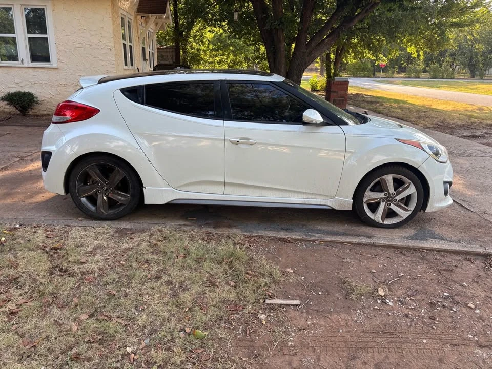 2014 Hyundai Veloster - Image 4 of 16