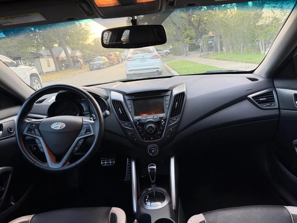 2014 Hyundai Veloster - Image 12 of 12
