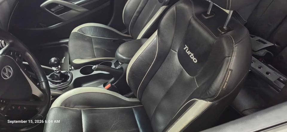 2014 Hyundai Veloster - Image 6 of 6