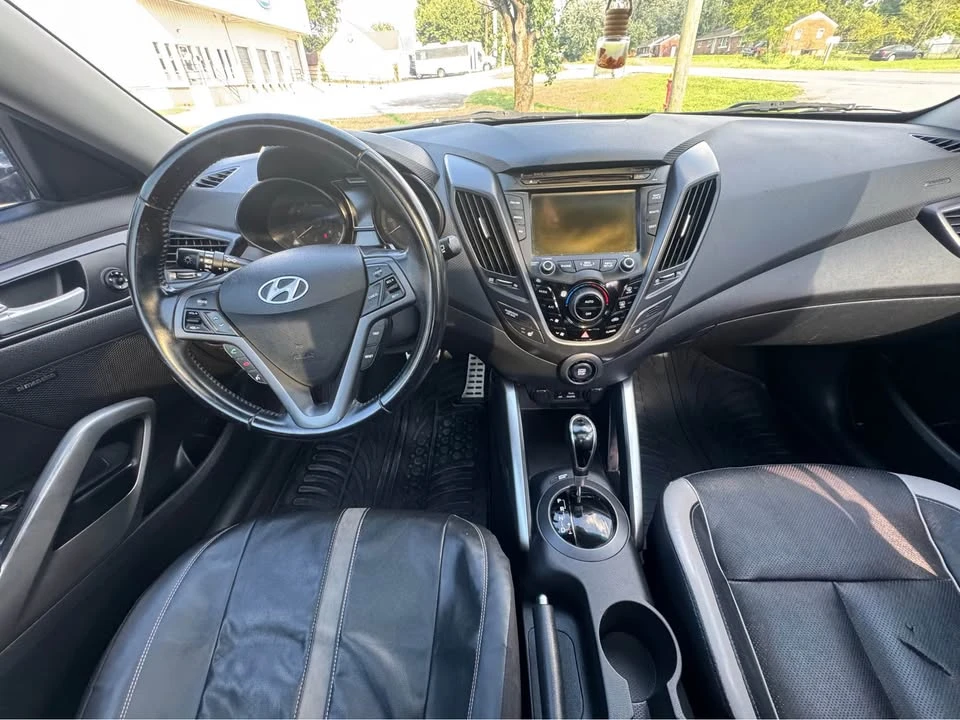 2014 Hyundai Veloster - Image 14 of 18