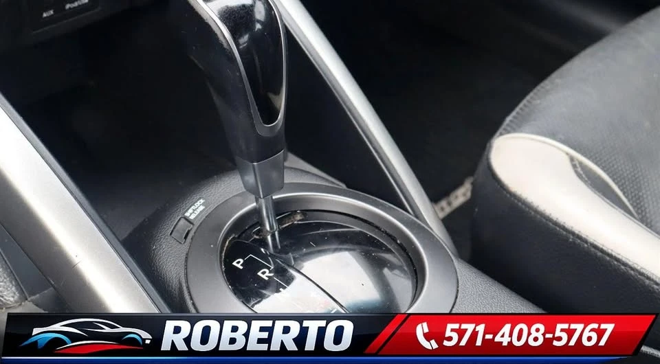 2014 Hyundai Veloster - Image 11 of 19
