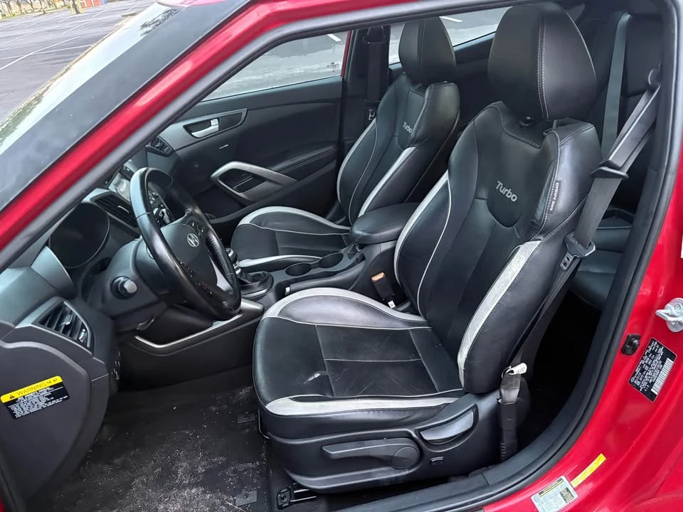 2014 Hyundai Veloster - Image 10 of 20