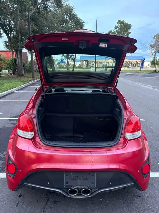 2014 Hyundai Veloster - Image 18 of 20