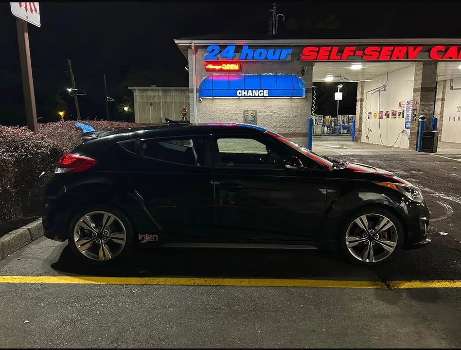 2014 Hyundai Veloster - Image 4 of 11