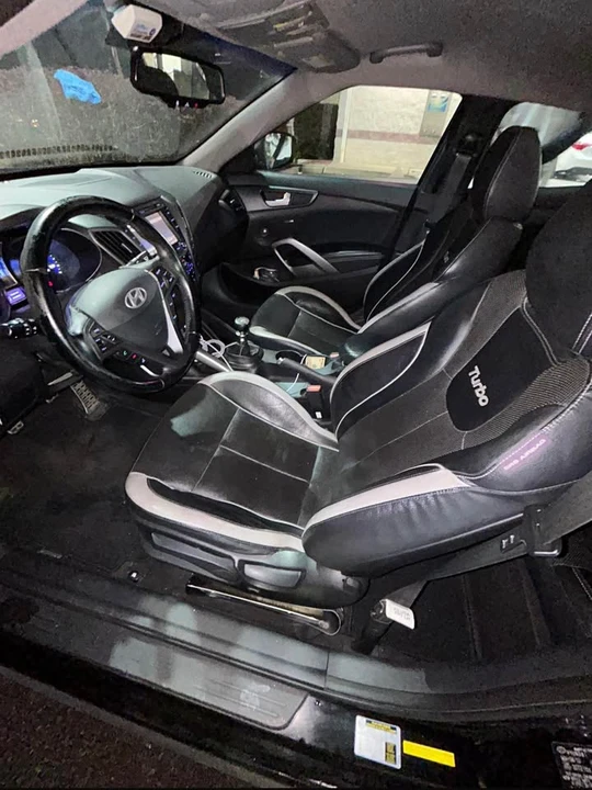 2014 Hyundai Veloster - Image 10 of 11