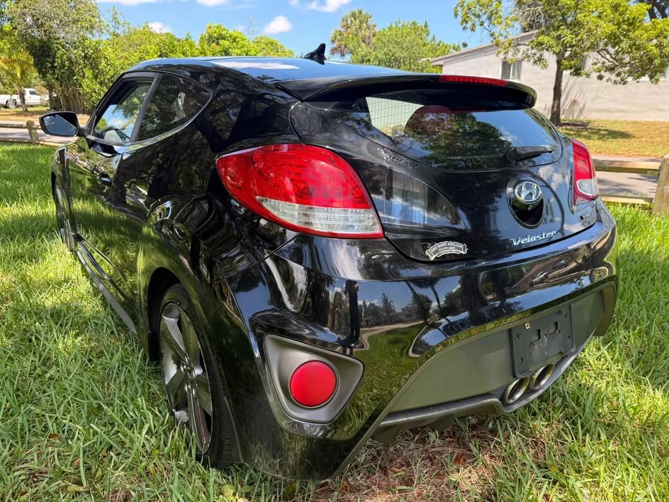 2014 Hyundai Veloster - Image 8 of 20