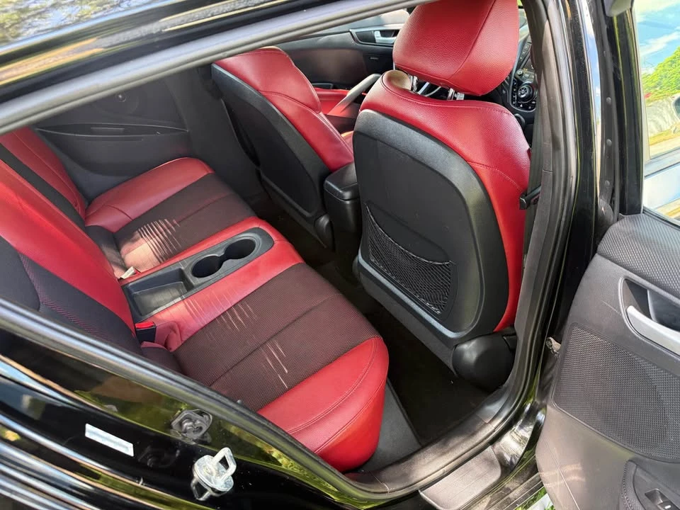 2014 Hyundai Veloster - Image 15 of 20