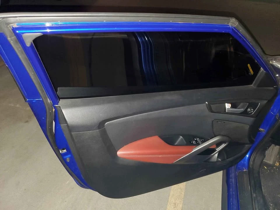 2014 Hyundai Veloster - Image 6 of 8