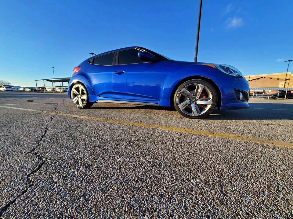 2014 Hyundai Veloster - Image 2 of 8