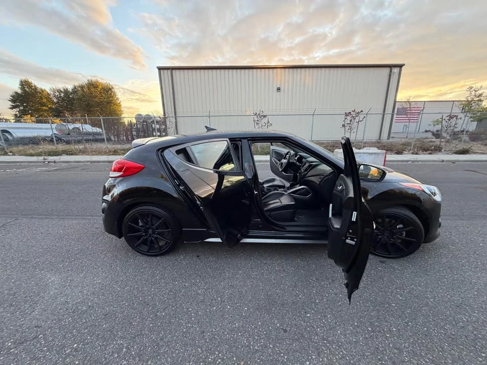 2014 Hyundai Veloster - Image 15 of 18