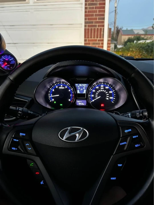 2014 Hyundai Veloster - Image 8 of 12