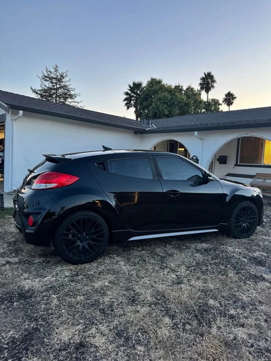 2014 Hyundai Veloster - Image 4 of 13