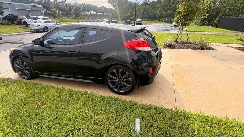 2014 Hyundai Veloster - Image 3 of 4